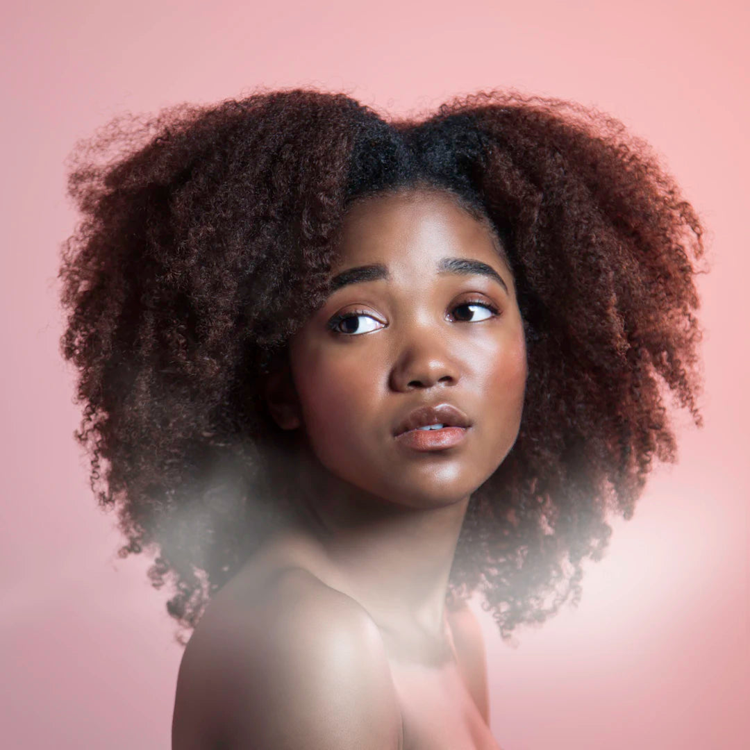 L'Impact de l'Alimentation sur la Santé des Cheveux Afro