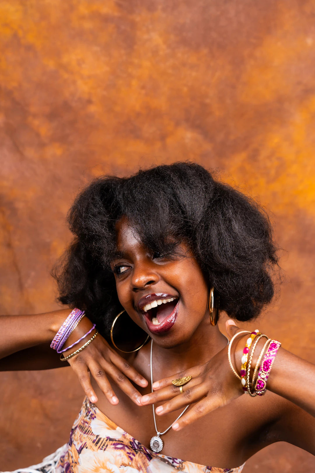 Comment démêler les cheveux afro en douceur