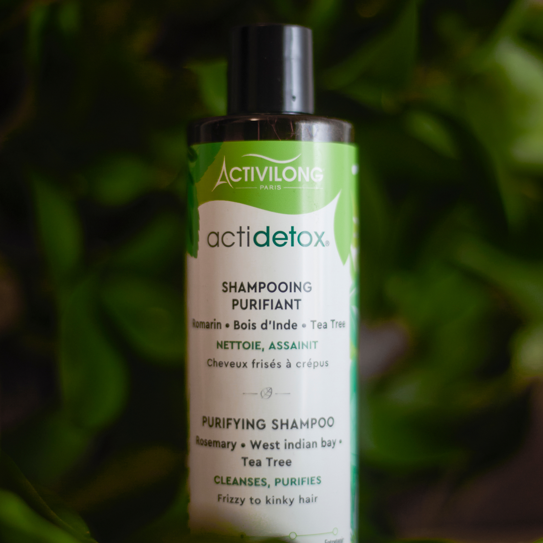 ACTIVILONG ACTIDETOX Shampooing Purifiant 250ml bottle by Afro Beauty Store against a blurred natural background