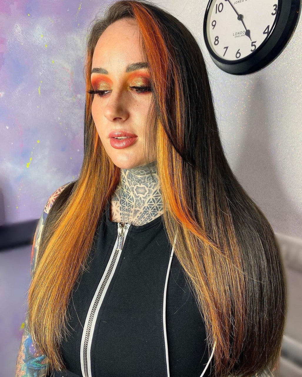 Crazy Color's person with brown and black hair by Afro Beauty Store