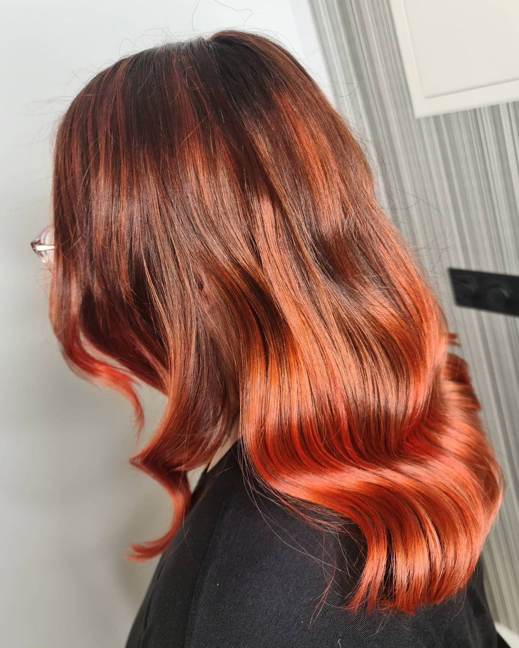 Crazy Color's person with orange and brown hair by Afro Beauty Store