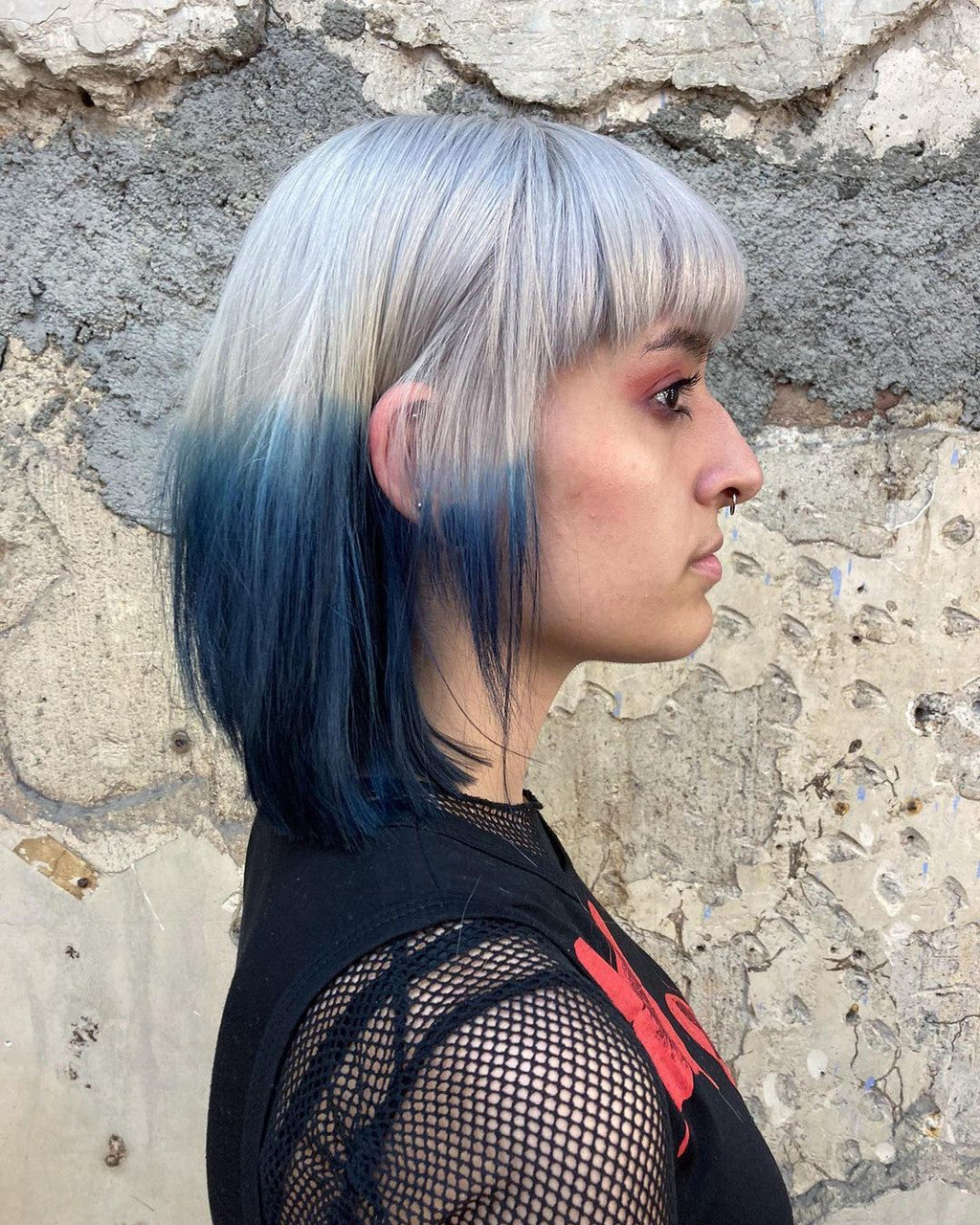 Crazy Color's person with white and blue hair by Afro Beauty Store