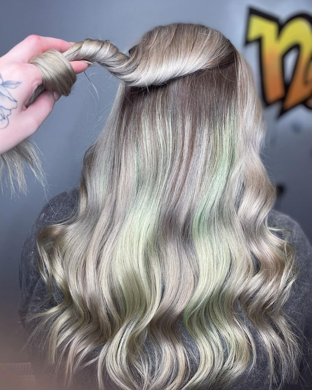 Crazy Color's person by Afro Beauty Store