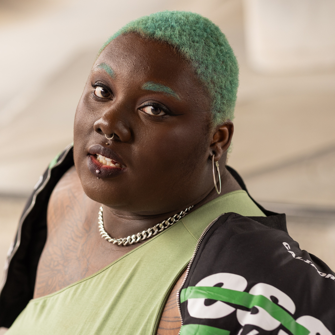 Crazy Color's person with the light blue hair by Afro Beauty Store