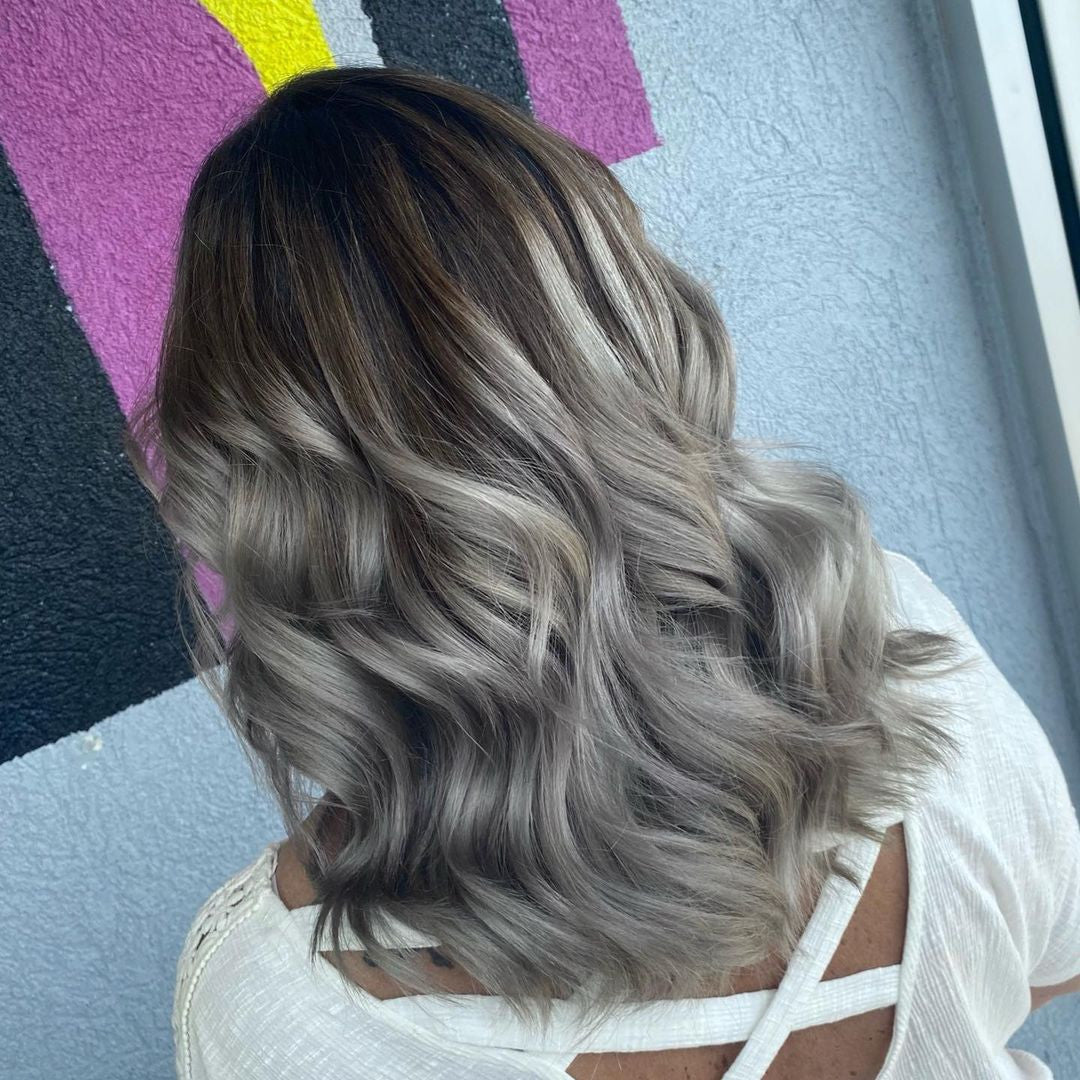 Crazy Color's person with black and grey hair by Afro Beauty Store