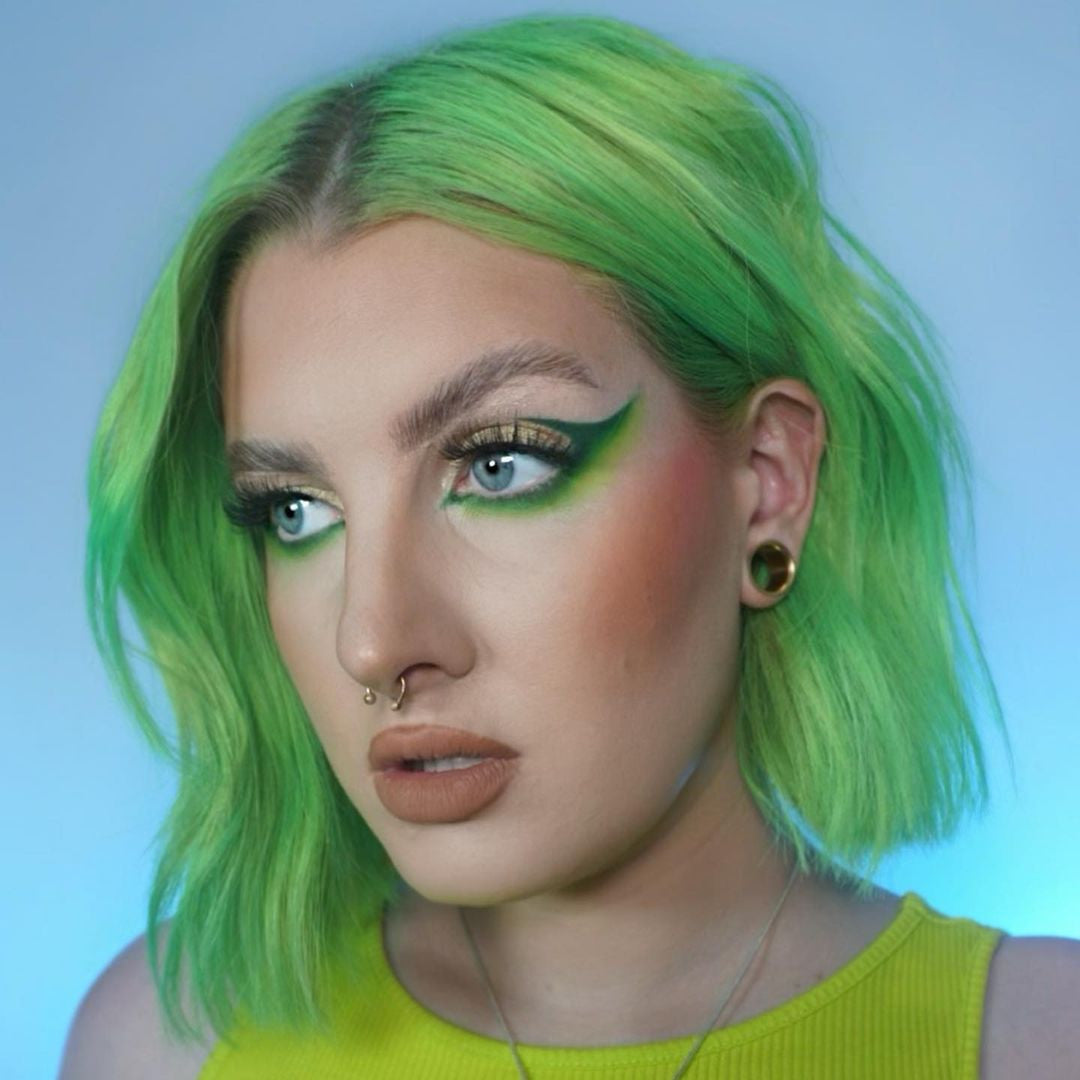 Crazy Color's person with green hair by Afro Beauty Store
